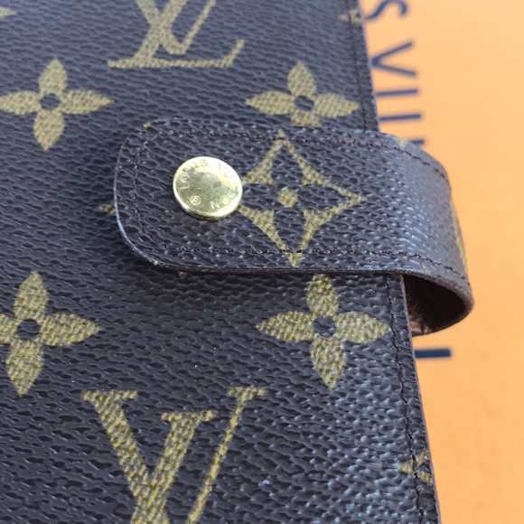 Authentic agenda passport credit card wallet holder Louis Vuitton - Picture 9 of 12